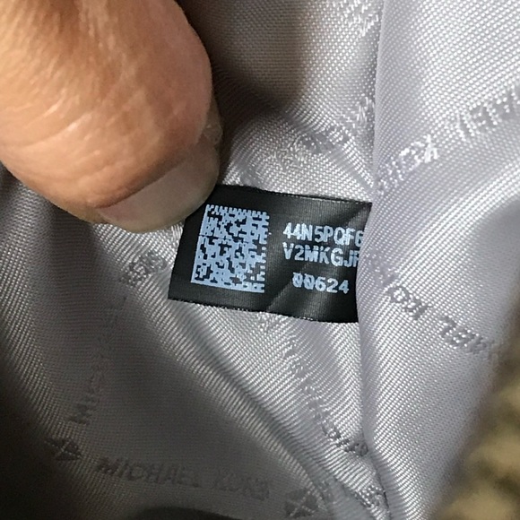 🌼Michael Kors Set - Picture 12 of 16